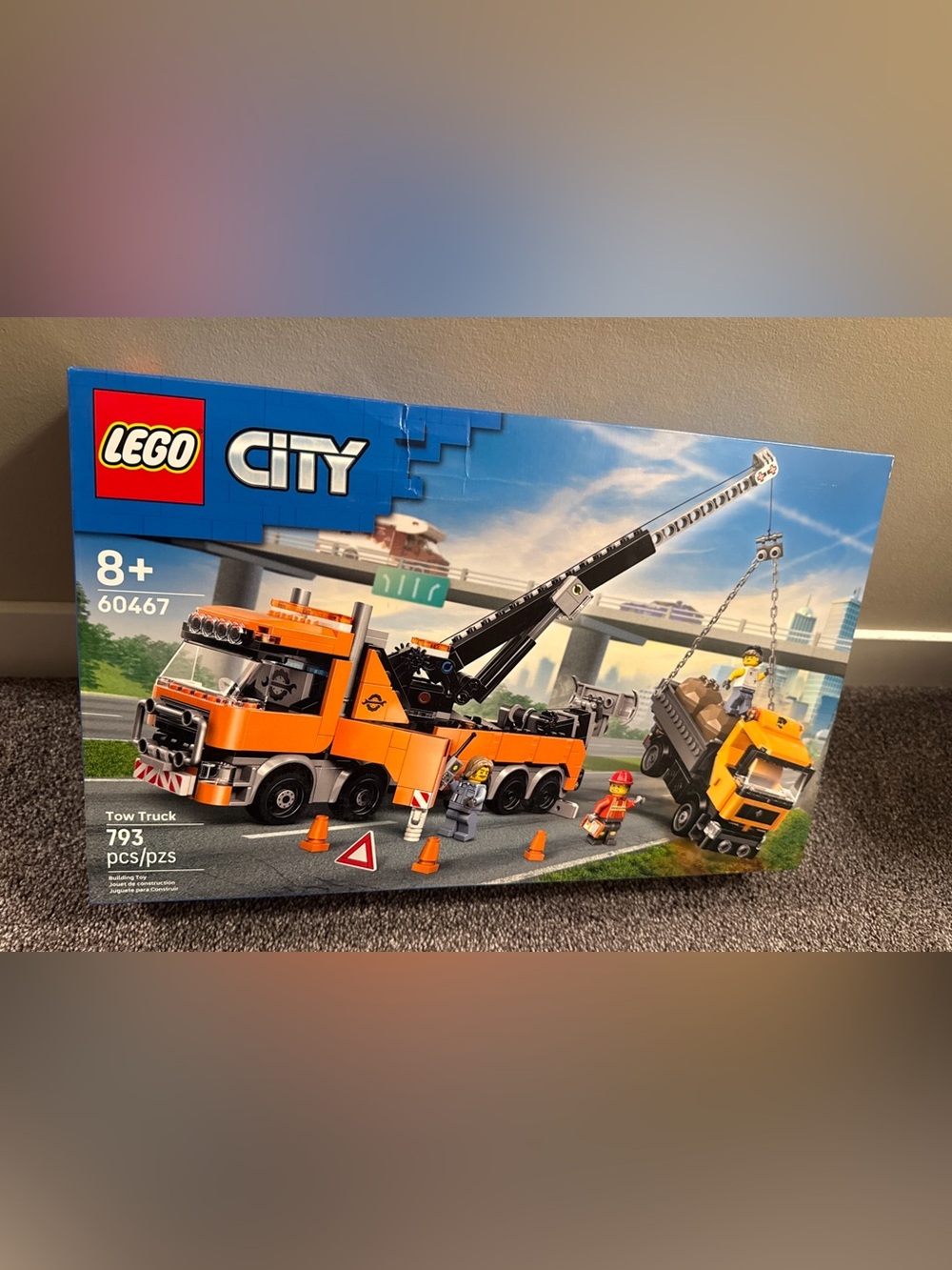 LEGO 60647 Heavy Duty Tow Truck with Crane - brand new
